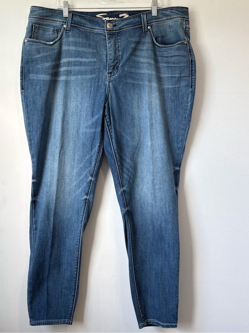 Seven7 Skinny Jeans – Women’s Size 20 – Medium Wash